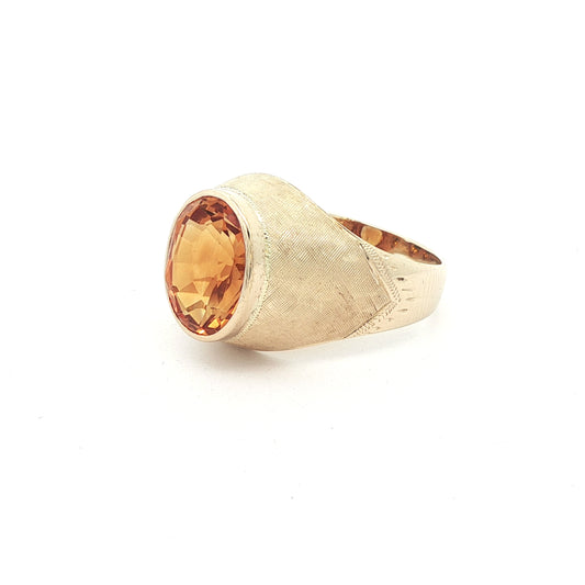14k Yellow Gold Ring with Oval Cut Citrine