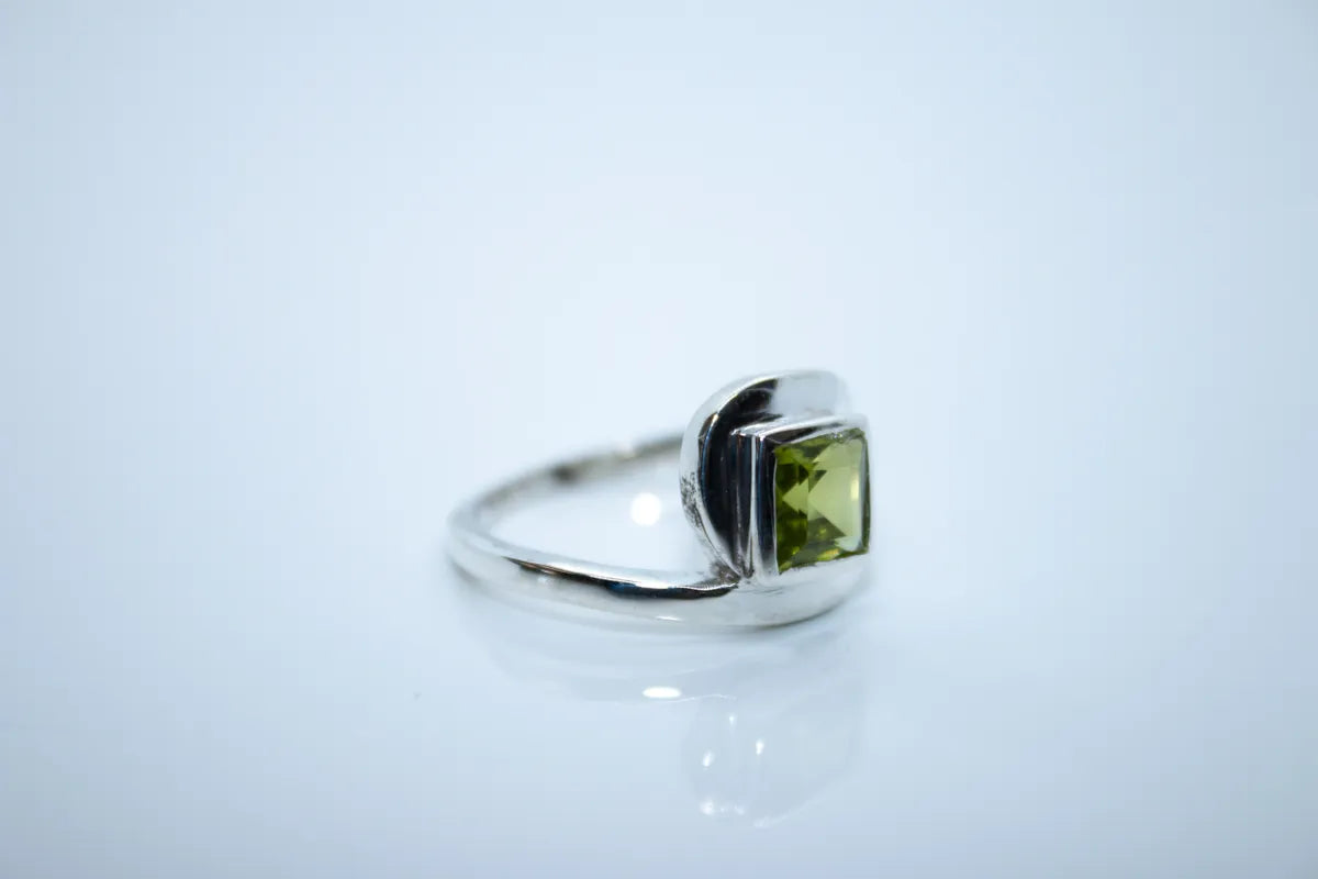 Sterling Silver Peridot Ring