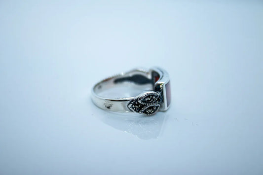 Sterling Silver Mother of Pearl Ring