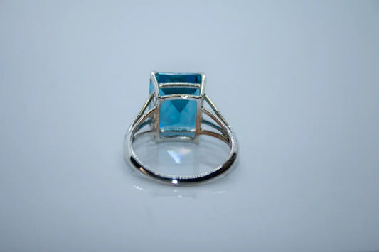 Sterling Silver London Blue Topaz Ring