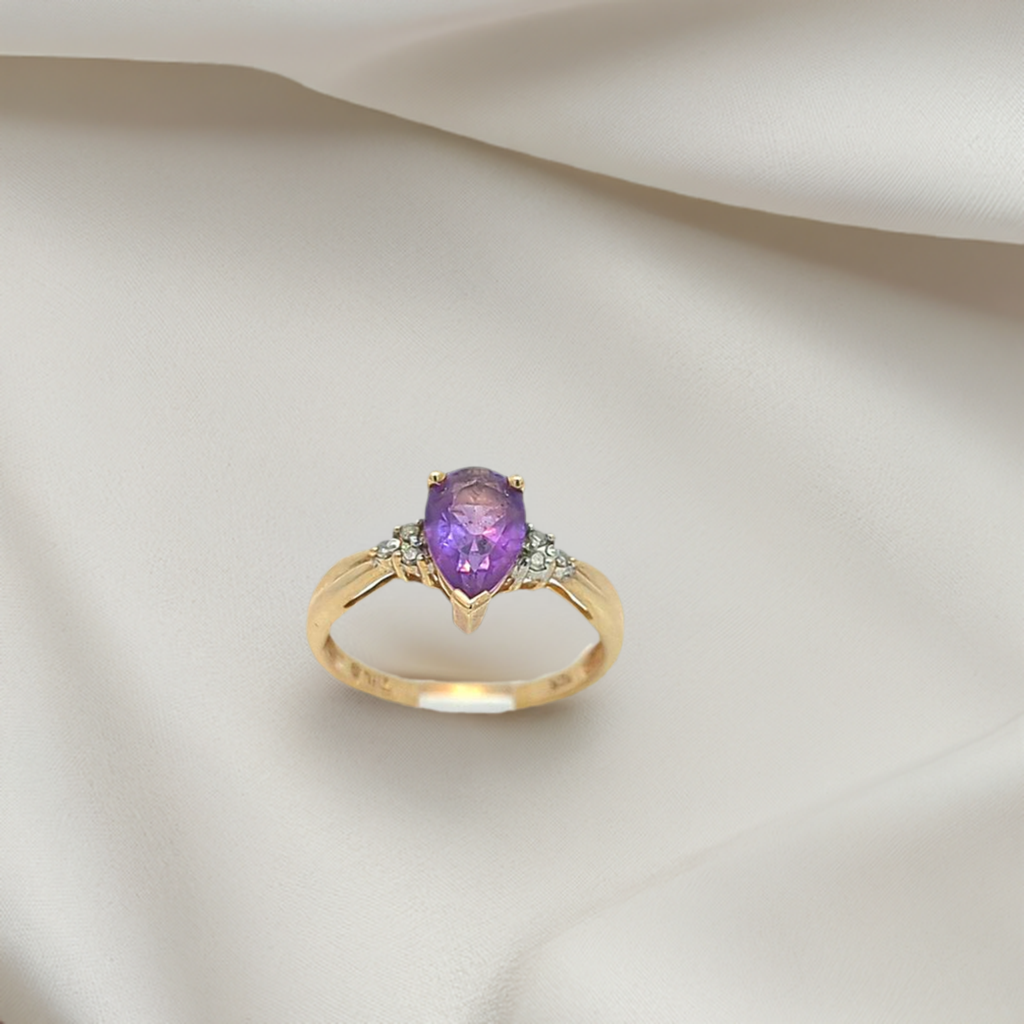 10K Pear Shaped Amethyst and Diamond Ring