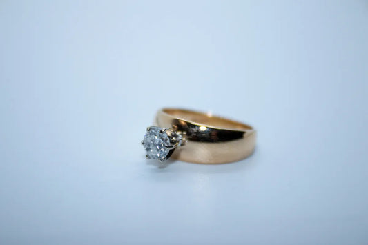 14K Estate Yellow Gold Solitaire Ring
