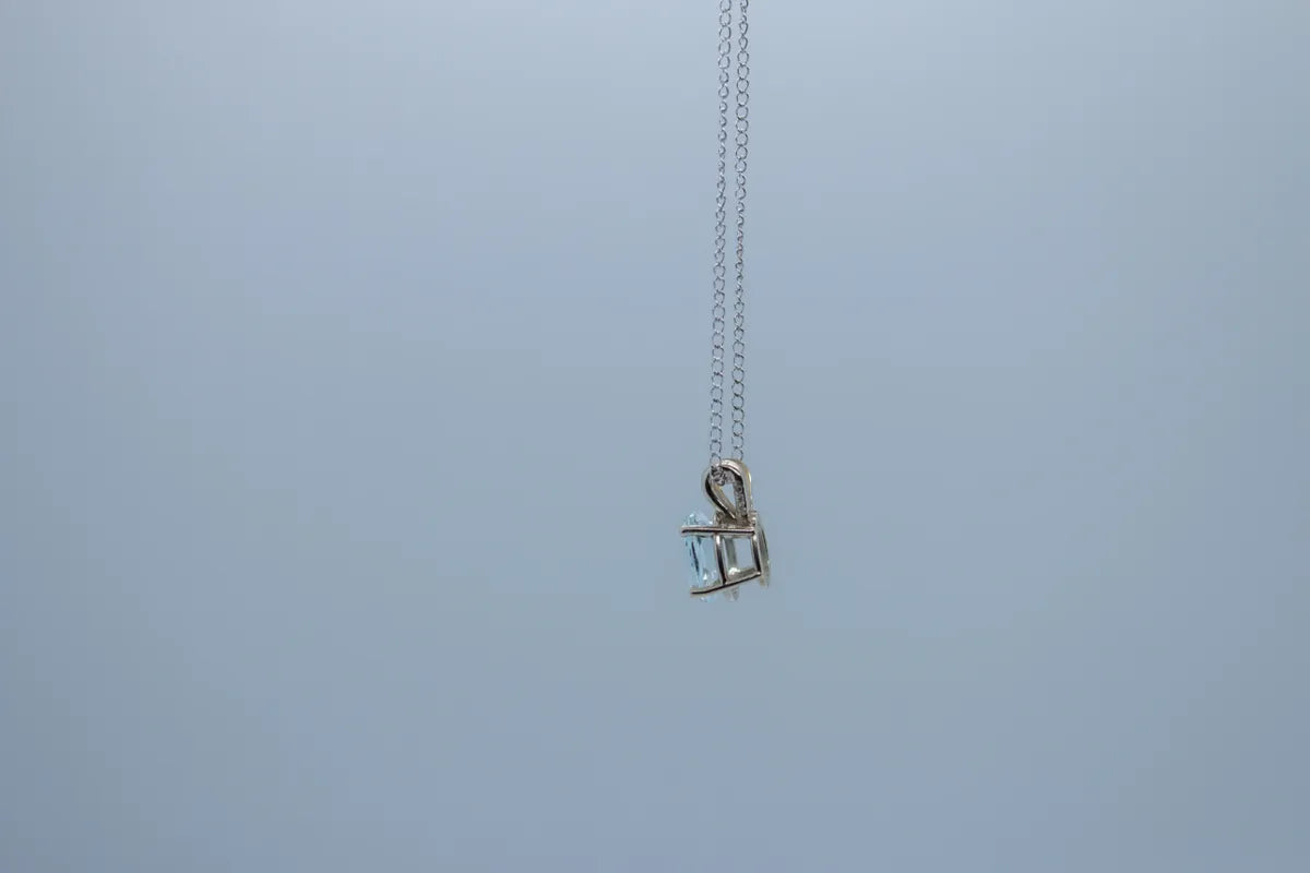 14 K WG Aquamarine Necklace