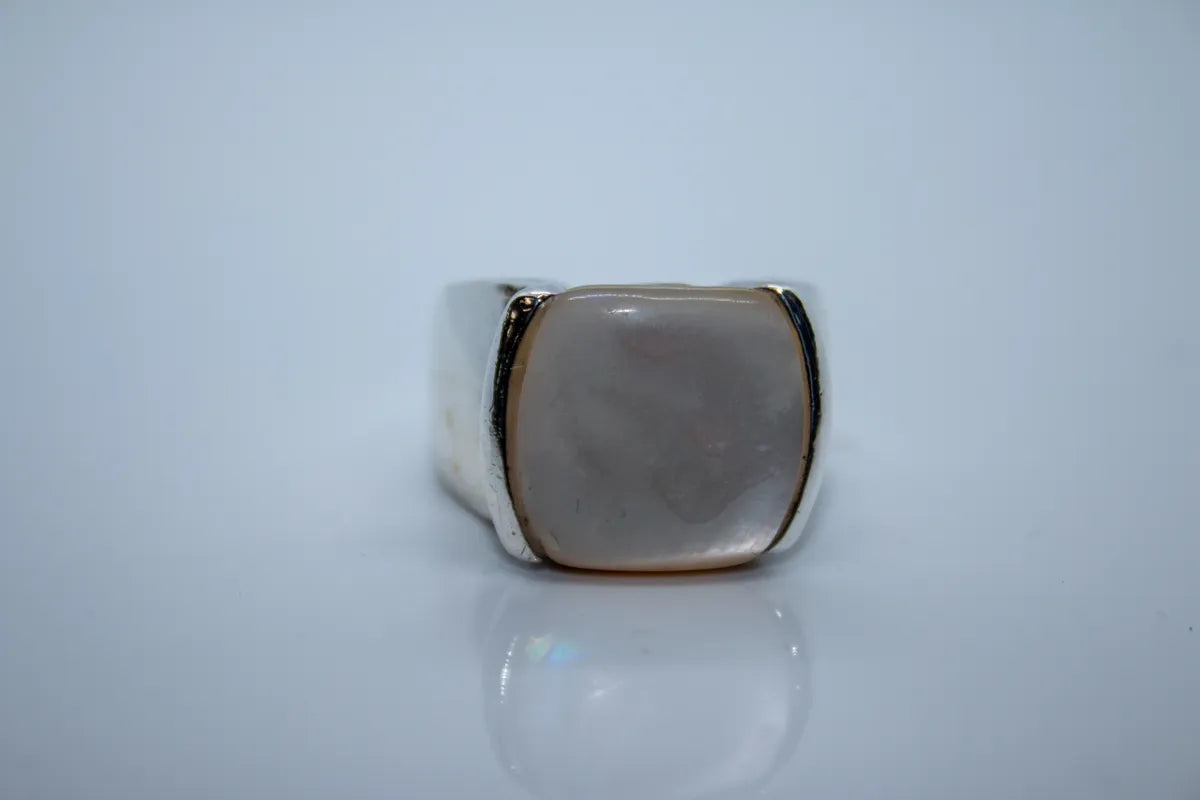 Sterling Silver Mother of Pearl Ring