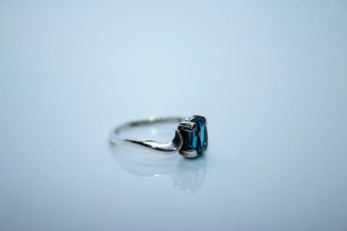 Sterling Silver London Blue Topaz Ring