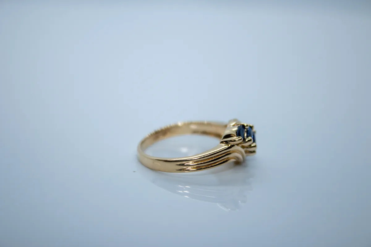 14 K Yellow Gold Sapphire Ring
