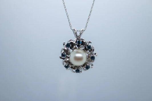 14K White Gold Pearl Necklace