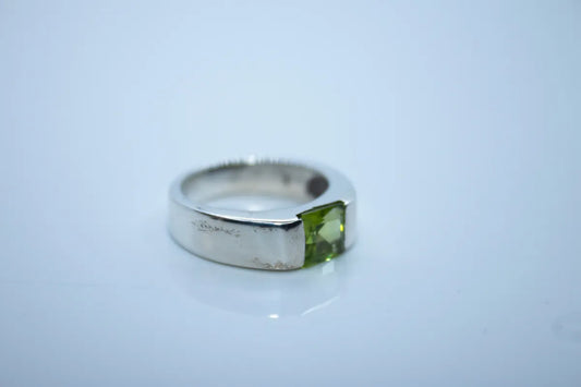 Sterling Silver with Green Stone CZ Ring, square cut