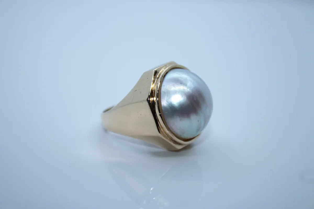 14K Yellow Gold Mobe Pearl Ring