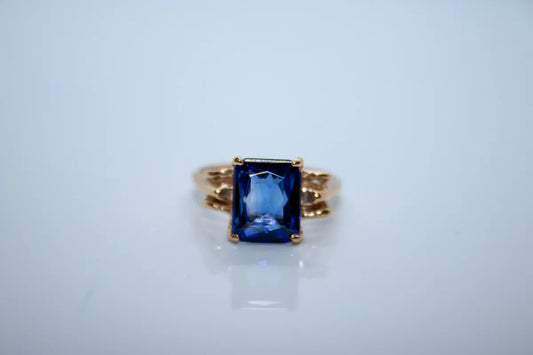 14K Yellow Gold Iolite Ring